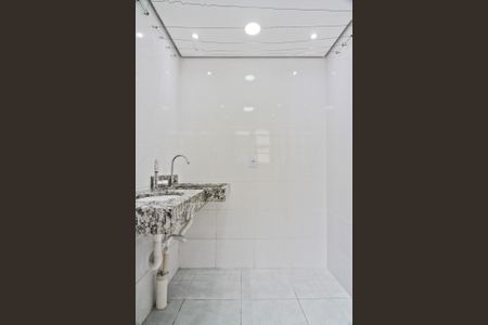 Apartamento para alugar com 44m², 2 quartos e 1 vaga Apartamento para alugar com 44m², 2 quartos e 1 vagaBanheiro