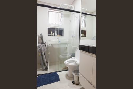 Apartamento à venda com 60m², 2 quartos e 2 vagasBanheiro suite 1