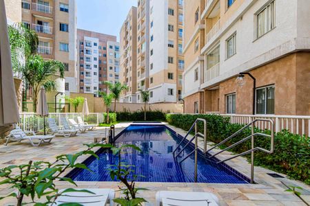 Apartamento para alugar com 37m², 2 quartos e sem vaga Apartamento para alugar com 37m², 2 quartos e sem vagaÁrea comum - Piscina