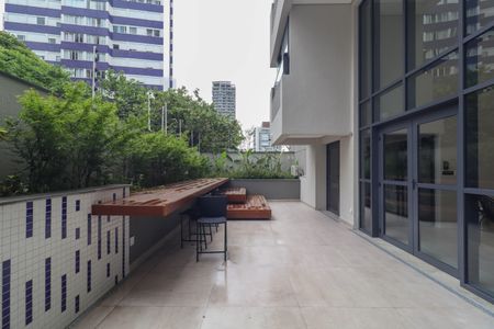 Studio à venda com 24m², 1 quarto e sem vaga Studio à venda com 24m², 1 quarto e sem vagaÁrea comum - Piscina
