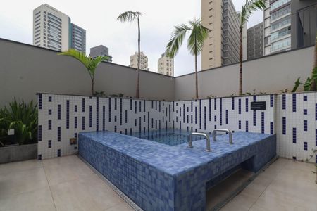 Studio à venda com 24m², 1 quarto e sem vaga Studio à venda com 24m², 1 quarto e sem vagaÁrea comum - Piscina