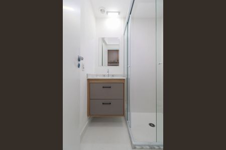 Banheiro de kitnet/studio à venda com 1 quarto, 24m² em Perdizes, São Paulo