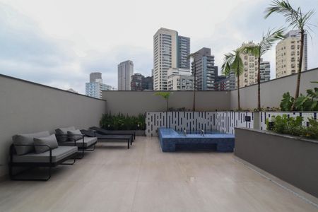 Studio à venda com 24m², 1 quarto e sem vaga Studio à venda com 24m², 1 quarto e sem vagaÁrea comum - Piscina