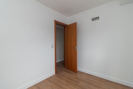 Apartamento para alugar com 75m², 3 quartos e 1 vaga Apartamento para alugar com 75m², 3 quartos e 1 vagaQuarto 1