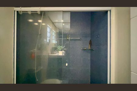 Apartamento à venda com 95m², 2 quartos e sem vagaBanheiro da Suíte