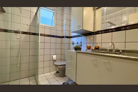 Apartamento à venda com 95m², 2 quartos e sem vagaBanheiro