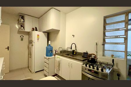 Apartamento à venda com 95m², 2 quartos e sem vagaCozinha