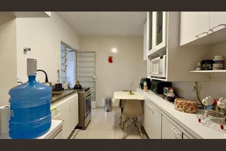 Apartamento à venda com 95m², 2 quartos e sem vagaCozinha