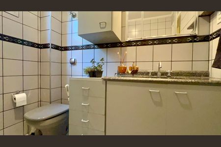 Apartamento à venda com 95m², 2 quartos e sem vagaBanheiro