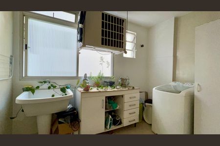 Apartamento à venda com 95m², 2 quartos e sem vagaÁrea de Serviço