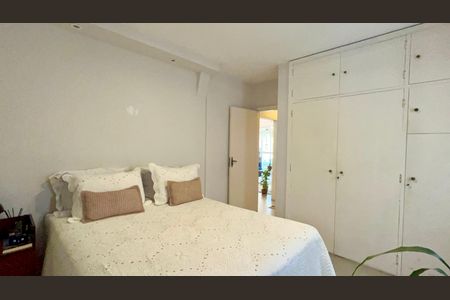 Apartamento à venda com 95m², 2 quartos e sem vagaSuite