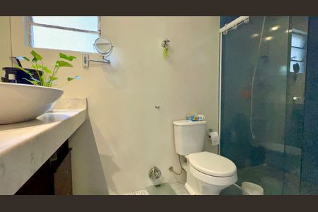 Apartamento à venda com 95m², 2 quartos e sem vagaBanheiro da Suíte