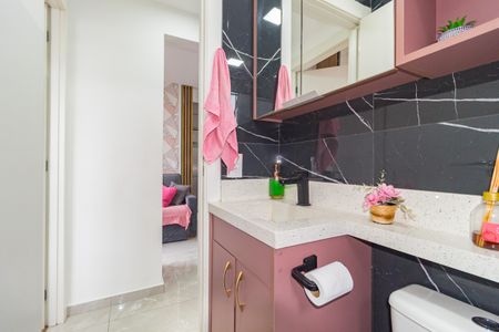 Apartamento à venda com 40m², 2 quartos e sem vaga Apartamento à venda com 40m², 2 quartos e sem vagaBanheiro