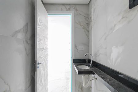 Apartamento à venda com 48m², 2 quartos e sem vaga Apartamento à venda com 48m², 2 quartos e sem vagaBanheiro