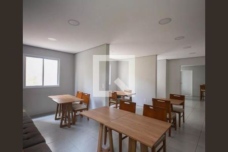 Apartamento à venda com 35m², 2 quartos e 1 vaga Apartamento à venda com 35m², 2 quartos e 1 vagaÁrea comum - Salão de festas