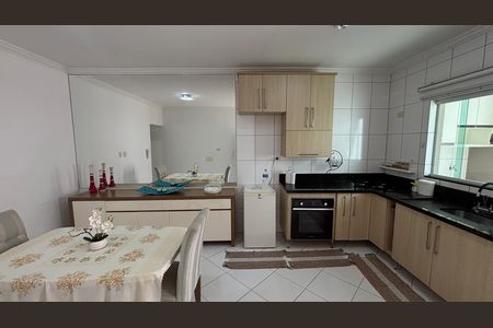 Casa à venda com 126m², 3 quartos e 2 vagas Casa à venda com 126m², 3 quartos e 2 vagasCozinha
