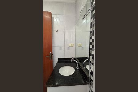Casa à venda com 126m², 3 quartos e 2 vagas Casa à venda com 126m², 3 quartos e 2 vagasBanheiro da Suíte