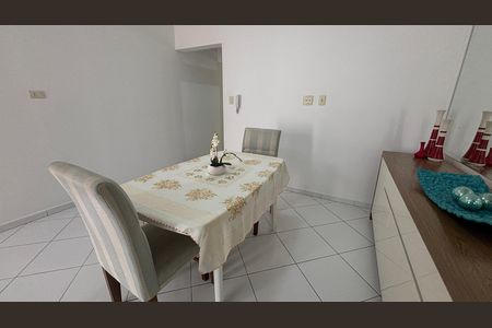 Casa à venda com 126m², 3 quartos e 2 vagas Casa à venda com 126m², 3 quartos e 2 vagasCozinha