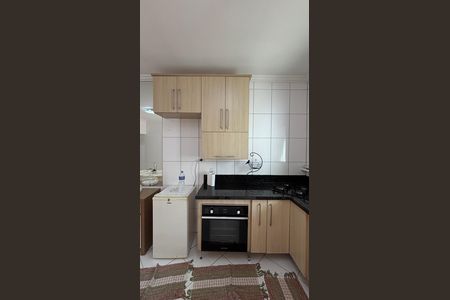 Casa à venda com 126m², 3 quartos e 2 vagas Casa à venda com 126m², 3 quartos e 2 vagasCozinha
