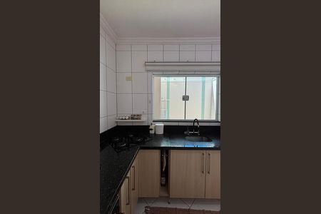 Casa à venda com 126m², 3 quartos e 2 vagas Casa à venda com 126m², 3 quartos e 2 vagasCozinha