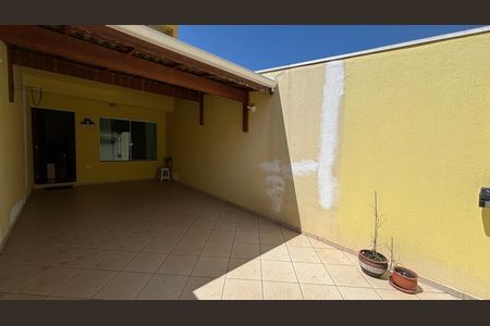 Casa à venda com 126m², 3 quartos e 2 vagas Casa à venda com 126m², 3 quartos e 2 vagasGaragem