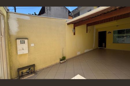 Casa à venda com 126m², 3 quartos e 2 vagas Casa à venda com 126m², 3 quartos e 2 vagasGaragem
