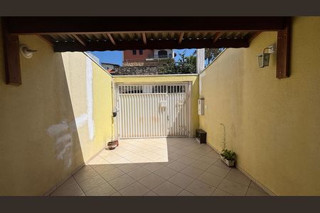 Casa à venda com 126m², 3 quartos e 2 vagas Casa à venda com 126m², 3 quartos e 2 vagasGaragem