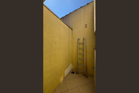 Casa à venda com 126m², 3 quartos e 2 vagas Casa à venda com 126m², 3 quartos e 2 vagasQuarto 2 Varanda