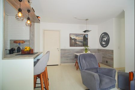 Sala de apartamento à venda com 3 quartos, 79m² em Jardim Sabará, Porto Alegre