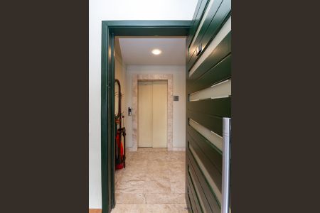 Apartamento à venda com 158m², 3 quartos e 3 vagasHall Exclusivo