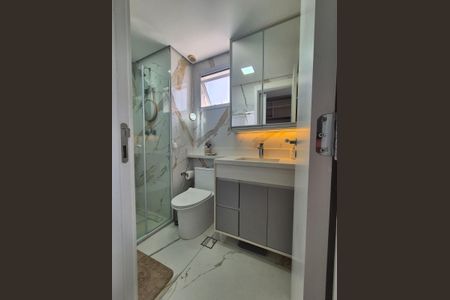 Apartamento à venda com 91m², 3 quartos e 2 vagasBanheiro