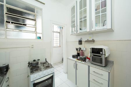 Apartamento para alugar com 72m², 2 quartos e sem vagaCOZINHA