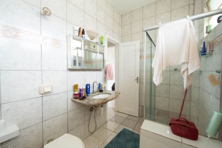 Apartamento para alugar com 72m², 2 quartos e sem vagaBANHEIRO