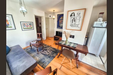 Apartamento à venda com 40m², 1 quarto e 1 vaga Apartamento à venda com 40m², 1 quarto e 1 vagaSala