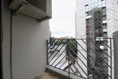 Varanda de apartamento para alugar com 2 quartos, 74m² em Indianópolis, São Paulo