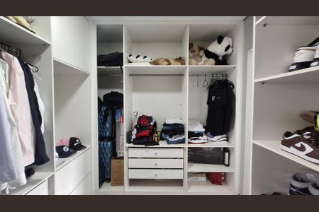 Apartamento à venda com 150m², 3 quartos e 2 vagasCloset Quarto 1 suíte 