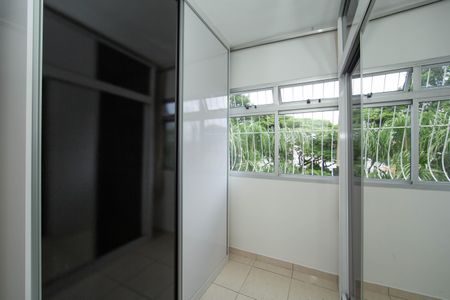 Apartamento para alugar com 70m², 3 quartos e 1 vagaQUARTO2