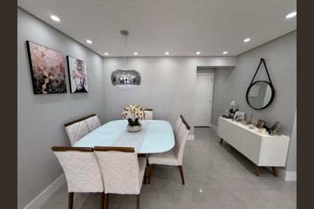 Apartamento à venda com 73m², 2 quartos e 2 vagasSala de jantar