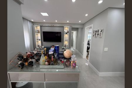 Apartamento à venda com 73m², 2 quartos e 2 vagasSala