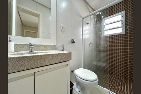 Casa para alugar com 230m², 2 quartos e 3 vagasBanheiro 