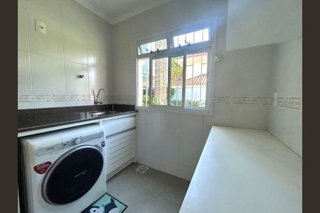 Casa para alugar com 230m², 2 quartos e 3 vagasÁrea de serviço 