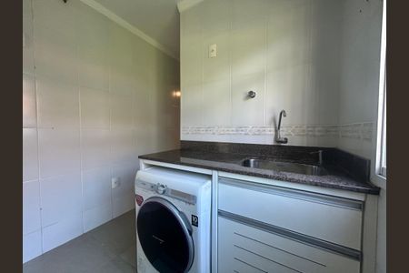 Casa para alugar com 230m², 2 quartos e 3 vagasÁrea de serviço 