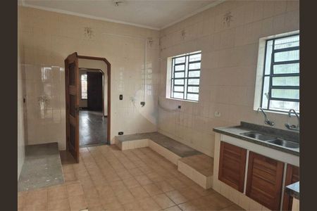 Casa à venda com 3 quartos, 200m² em Vila Albertina, São Paulo