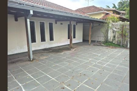 Casa à venda com 3 quartos, 200m² em Vila Albertina, São Paulo