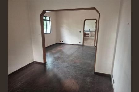 Casa à venda com 3 quartos, 200m² em Vila Albertina, São Paulo