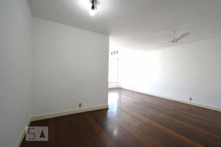Apartamento à venda com 3 quartos, 130m² em Icaraí, Niterói