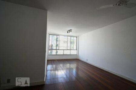Apartamento à venda com 3 quartos, 130m² em Icaraí, Niterói