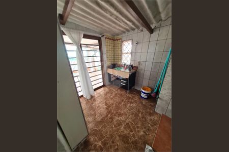 Casa à venda com 1 quarto, 250m² em Vila dos Remedios, São Paulo