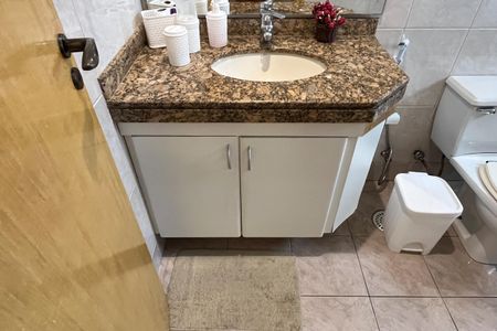 Apartamento para alugar com 196m², 4 quartos e 2 vagasBanheiro da Suíte 3