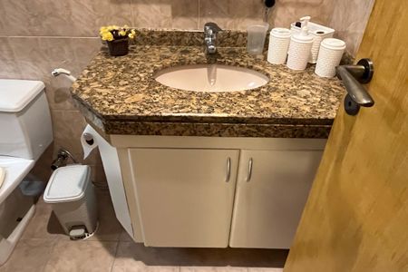 Apartamento para alugar com 196m², 4 quartos e 2 vagasBanheiro da Suíte 4